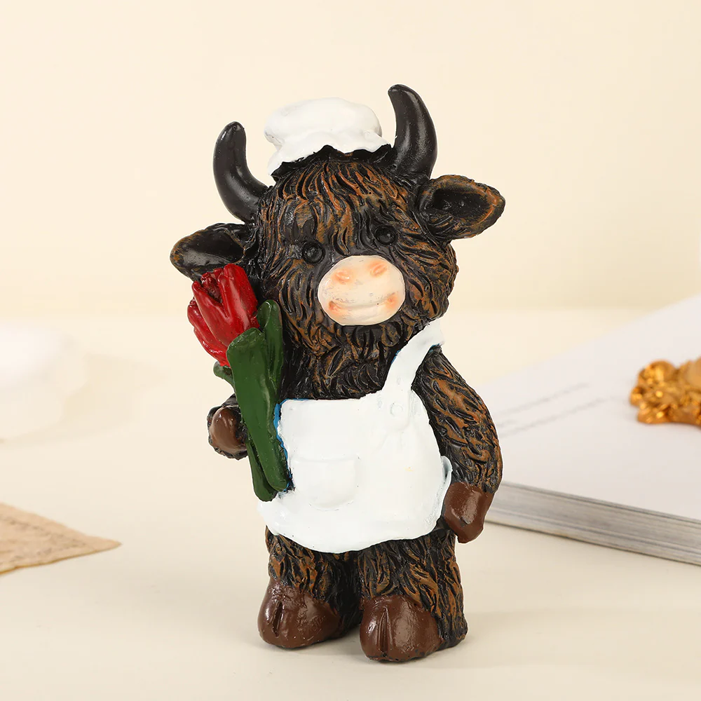 Desktop ornaments featuring a pair of cows as decorative items - Image 3