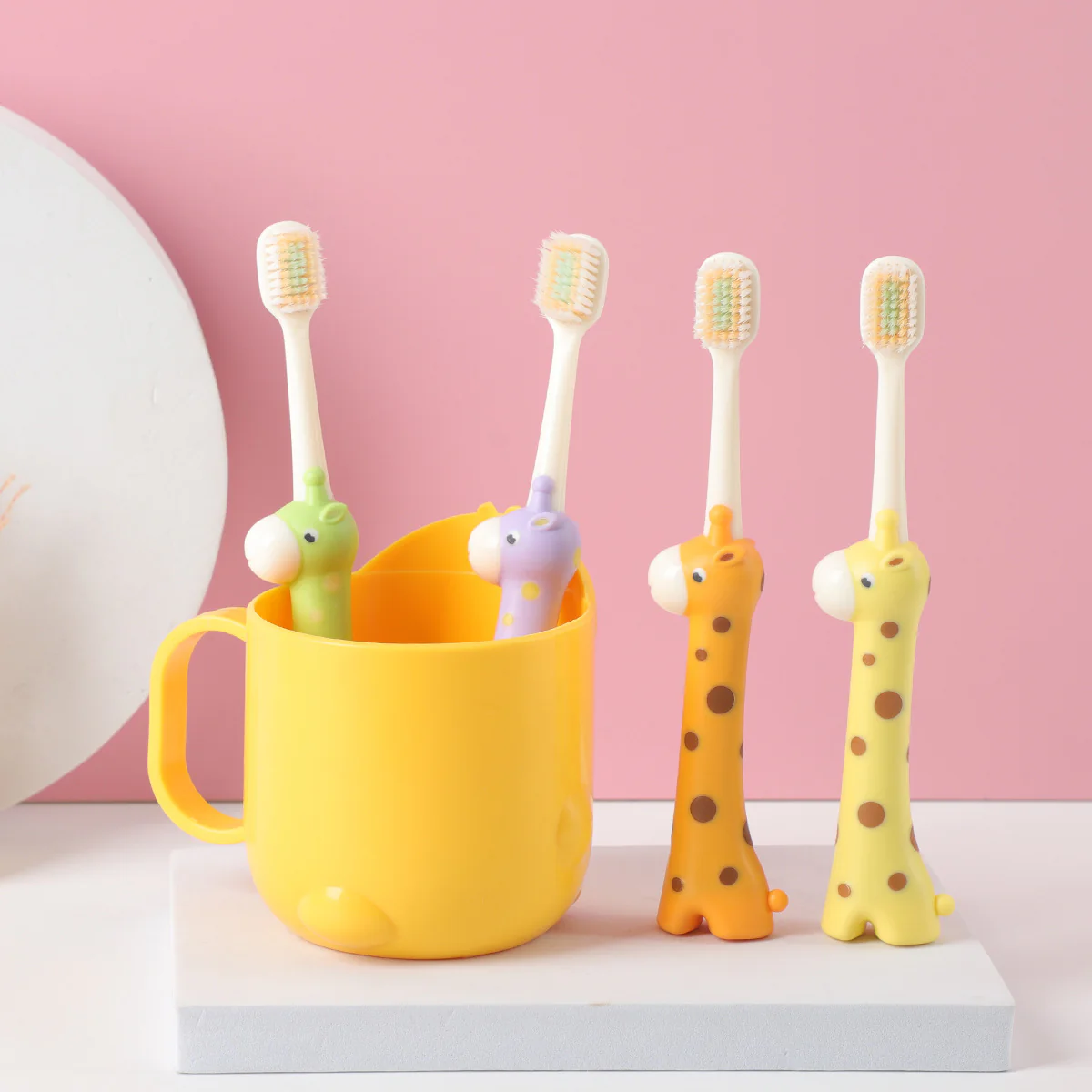 Giraffe children's soft bristle toothbrush, with fine and soft bristles, suitable for infants and toddlers aged 3-6-12. - Image 2