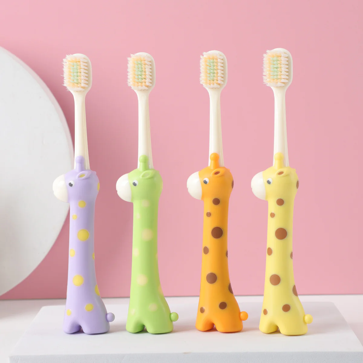 Giraffe children's soft bristle toothbrush, with fine and soft bristles, suitable for infants and toddlers aged 3-6-12. - Image 3